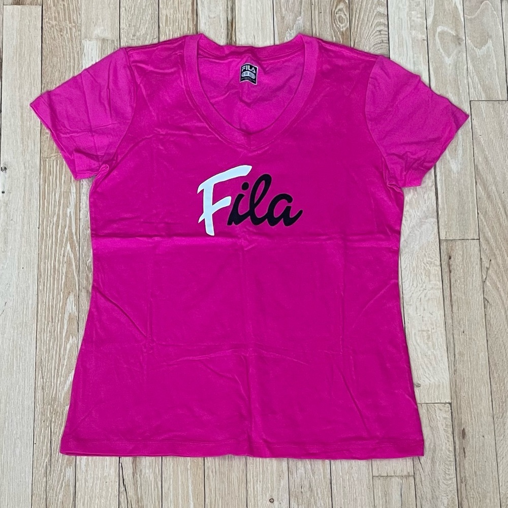 FILA Mylo V Neck T-Shirt Nwt